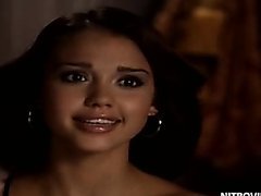 Unbelievably Beautiful Jessica Alba Wearing a Heart-Stopping Outfit