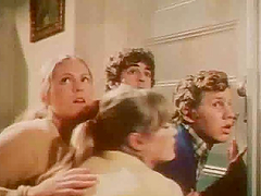 Two curious women suck some guy's cock in nice retro clip