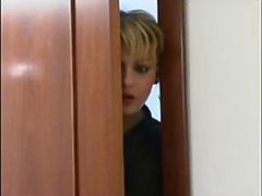 Teen Helps MILF To Cum And Expects an Orgasm As A Reward