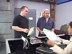 Stunning Keymore Cash sucks big dick and licks the balls