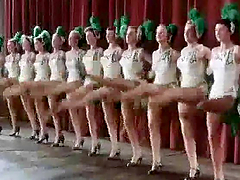 Tons of Naked Women in a Scene from Ah! Les Belles Bacchantes - Vintage Porn